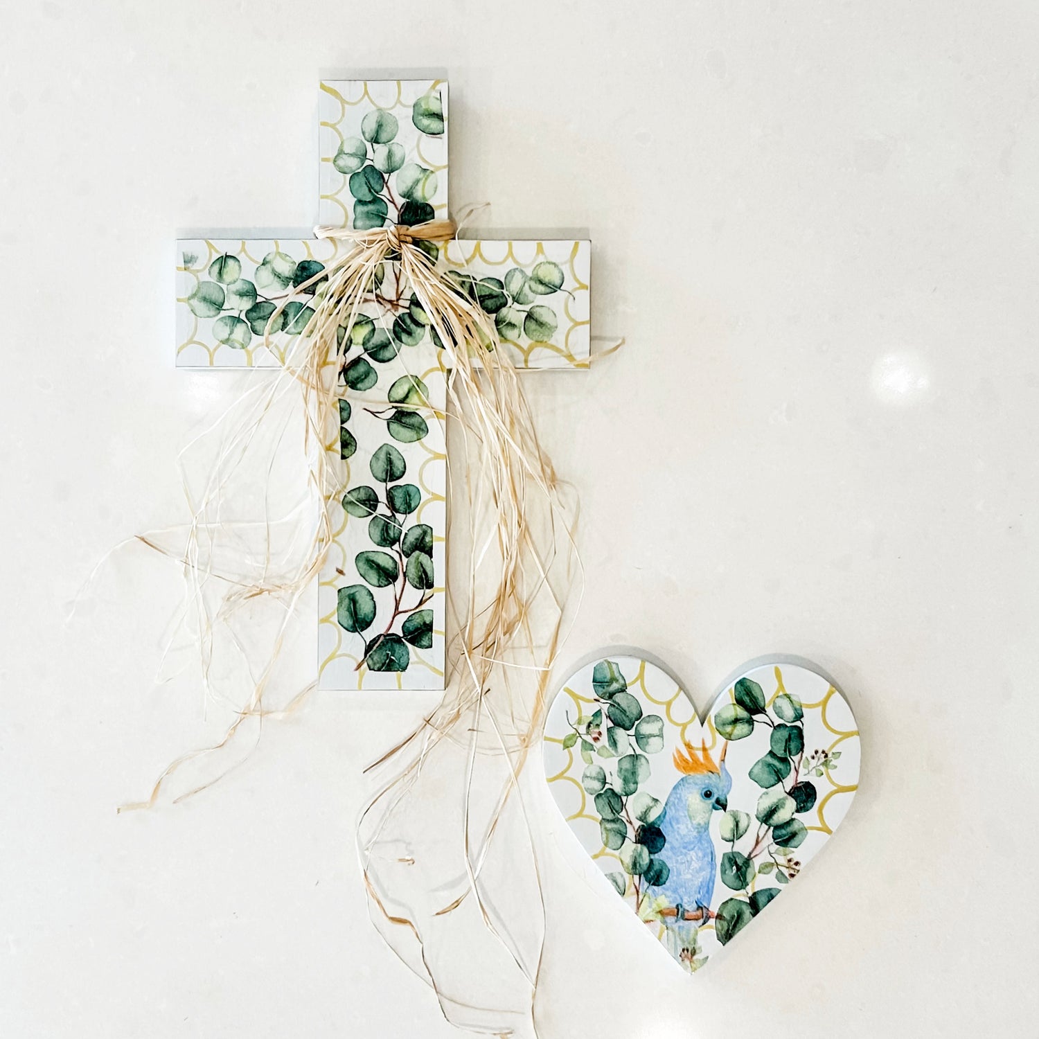 For lovers of neutrals, desert tones, modern Australian vibe decor beautiful details wall decoration. For lovers of cockatoos. Gift for someone who loves the cockatoo.
Decor for your holiday home, country house, dream home, Airbnb property, bush retreat, beach house, vacation property. Home in the bush. For lovers of Australian culture. Aussie decor.