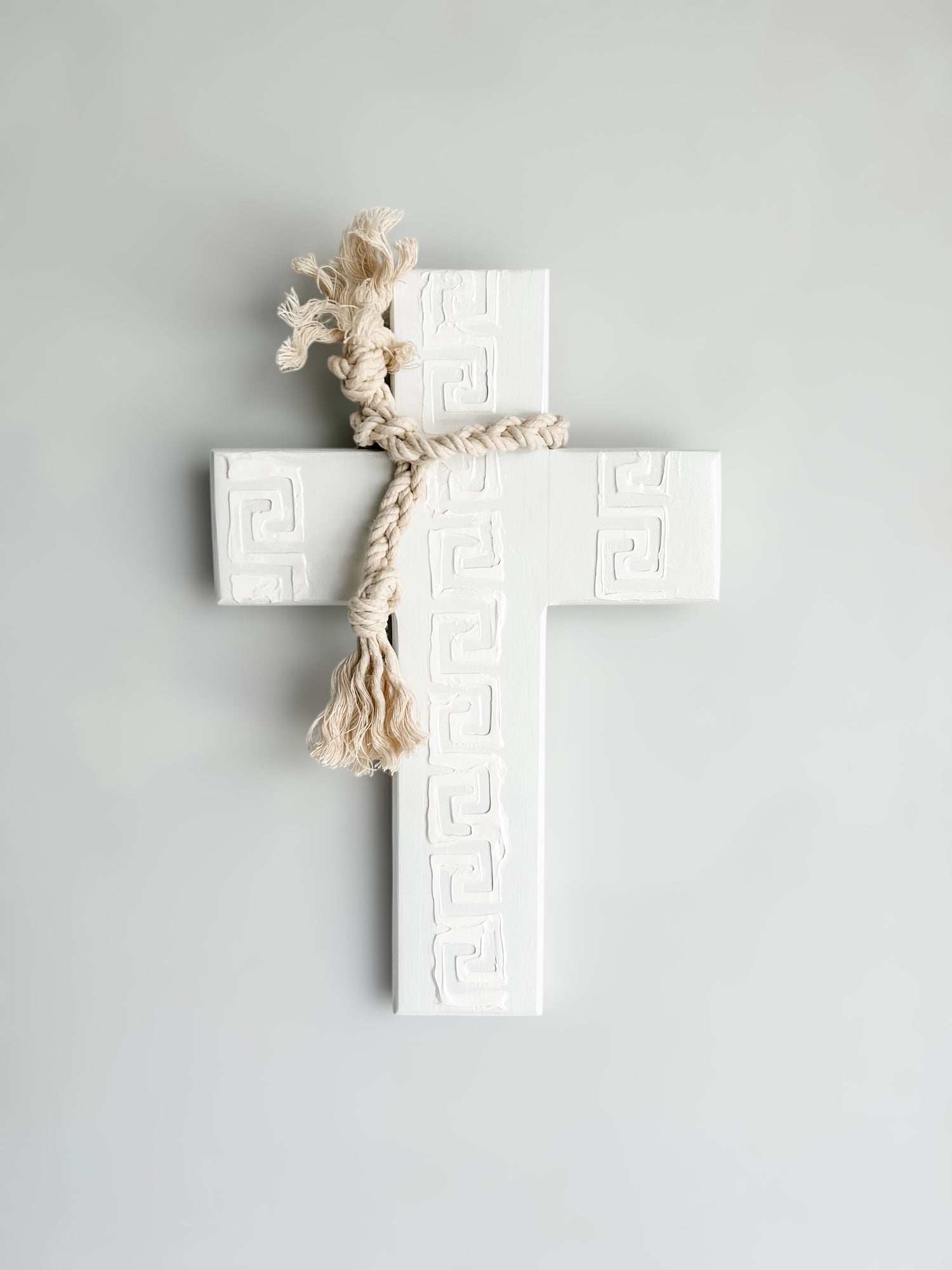 White on white wall cross. Greek wall cross. Carved look wooden wall cross. Embossed details Wall Art. Gift for Greek family. The Greek meander, also known as the Greek key pattern, symbolizes eternity, unity, and the flow of life. It was a vital symbol in ancient Greek culture. Gift for Yia-yia. Orthodox easter gift. Gift for Birthday, Easter, Christmas, First Holy Communion, Baptism, New Baby, Baby Shower, Christening, Confirmation, Graduation, Wedding