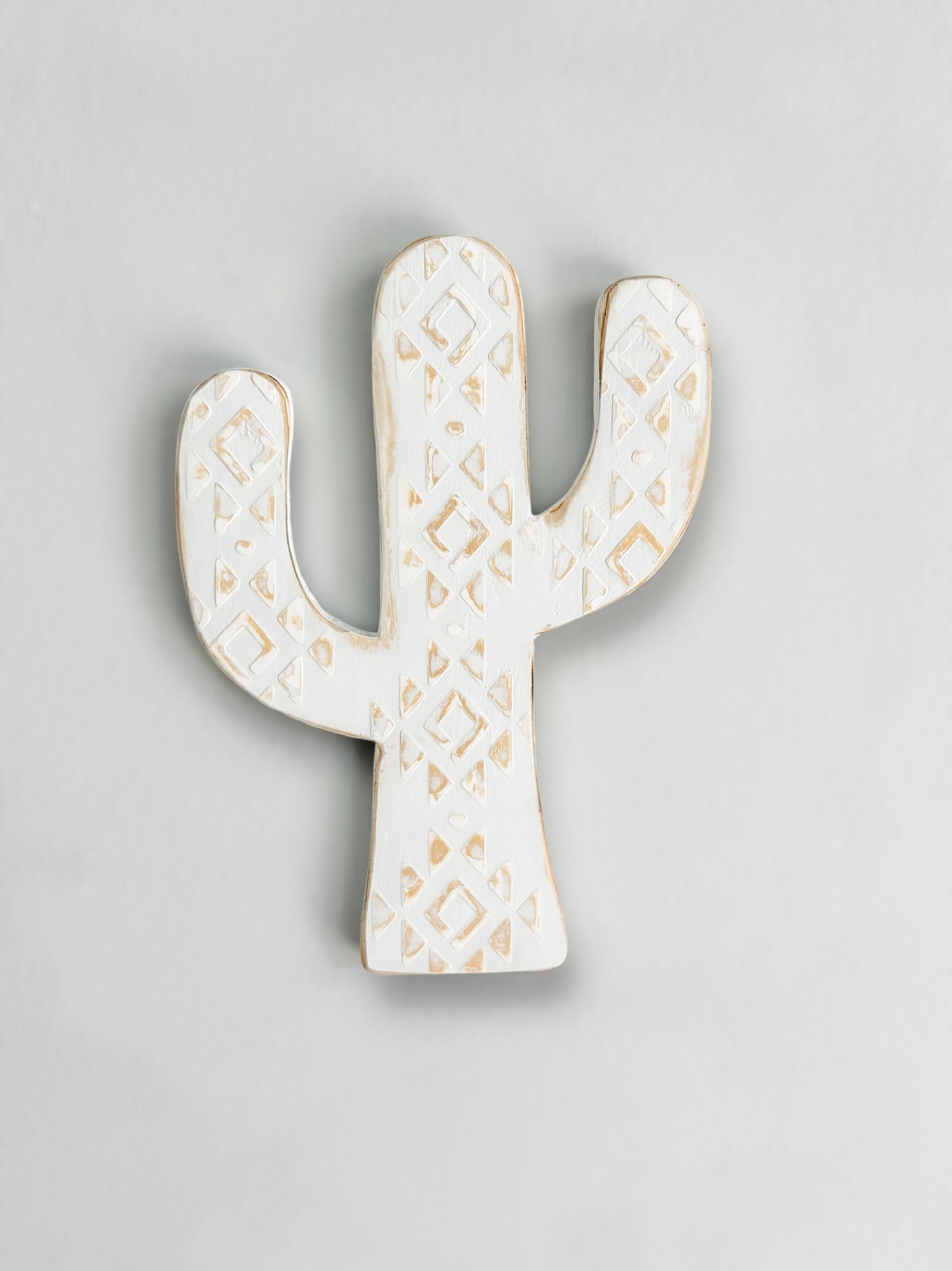 For lovers of neutrals, desert tones, modern southwestern vibe decor tribal details. Native American decor, Mexican style decor.
Decor for your holiday home, country house, dream home, Airbnb property, coastal retreat, beach house, vacation property. Home in the bush. Cactus decor. For lovers of the cactus plant. Decor for cowgirls and cowboys.
