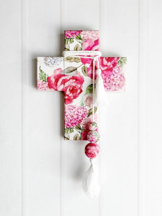 Mother's Day present idea for your mum or grandmother, classic, roses, floral design. Perfect present for Grandmother, Nanna, Granny, Nonna or YiaYia on mother's day.