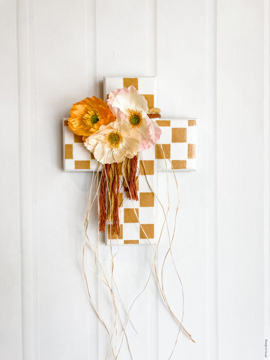 Brown and white checkered wall art. Poppies wall art. Checkered Home decor. Checkered wall art. Poppy home decor. Poppies home decoration. For lovers of neutrals. Decor for baby's room. Decor for little girl's room. For lovers of check. For lovers of gingham.